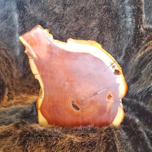 VINTAGE 1980'S HAND CARVED TREE TRUNK RED CEDAR HEART DRAWER JEWLERY BOX - Picture 3 of 9